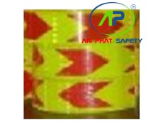 Băng keo phản quang tổ ông mủi tên chuối đỏ 50 mét/cuộn Toàn Tâm